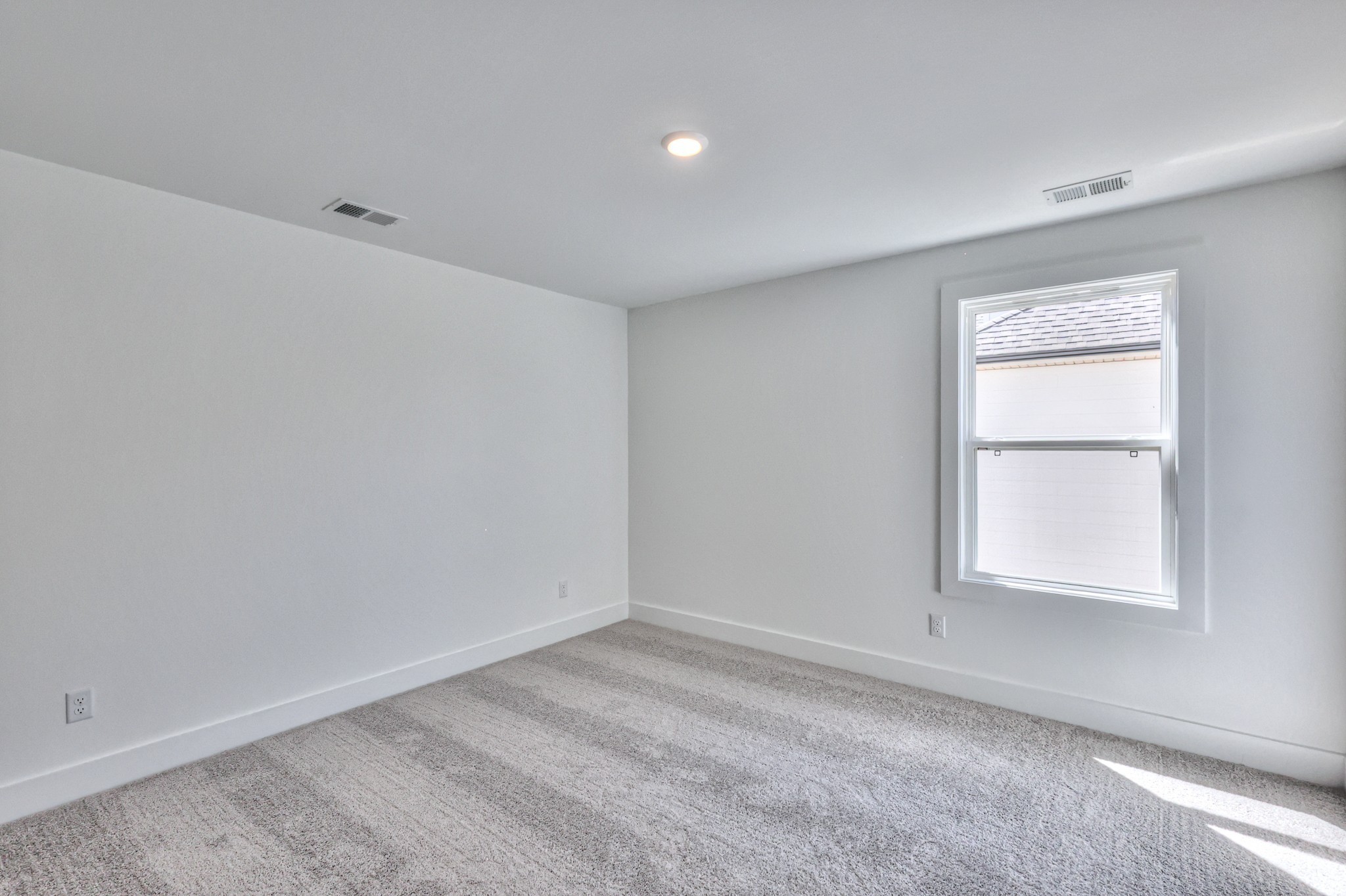 2259 Duchess Boulevard Gallatin, TN 37066 - Photo 19 of 44 an empty room with a window