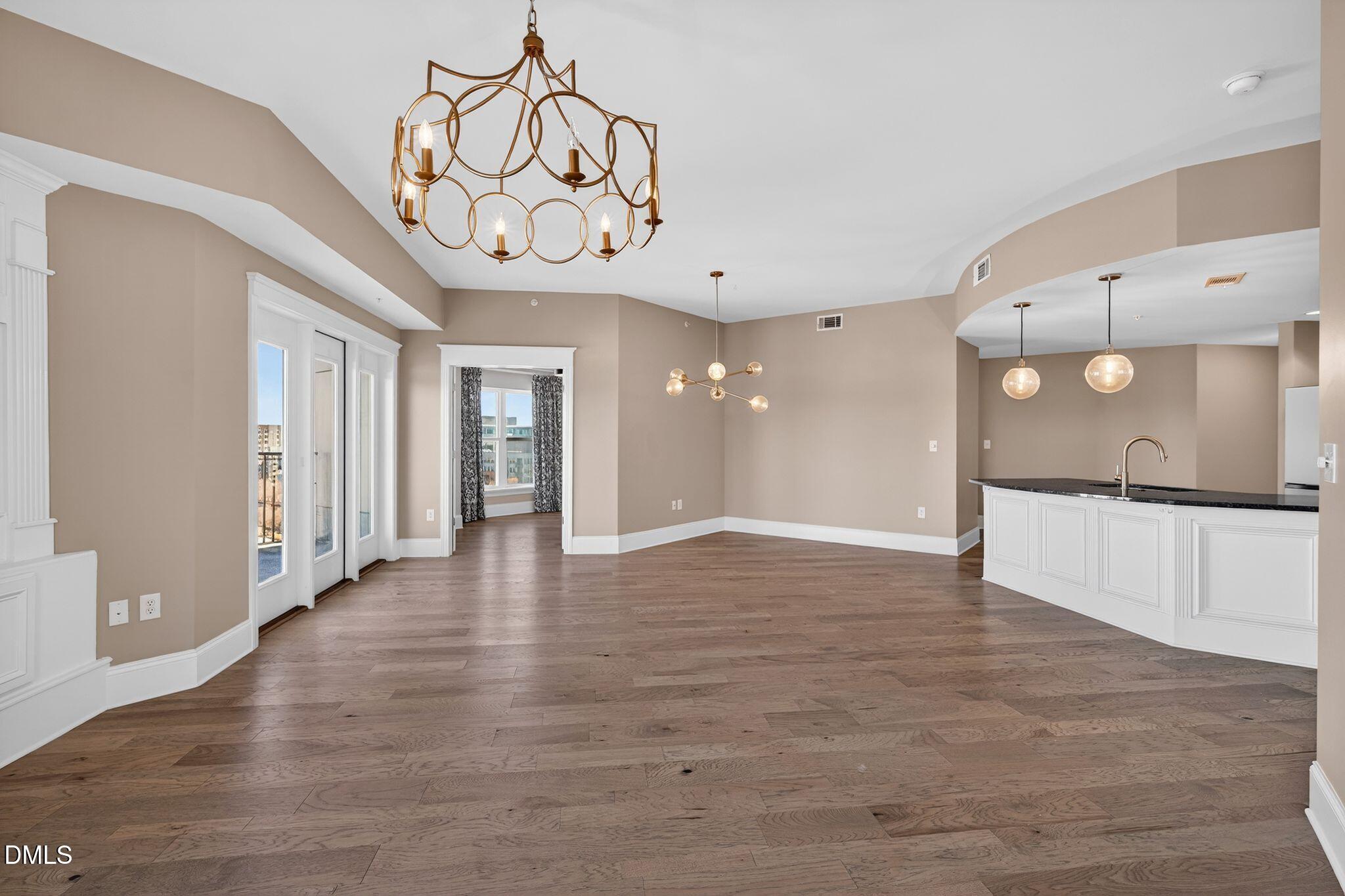 222 Glenwood Avenue, Unit 605 Raleigh, NC 27603 - Photo 16 of 60 DSC_3650