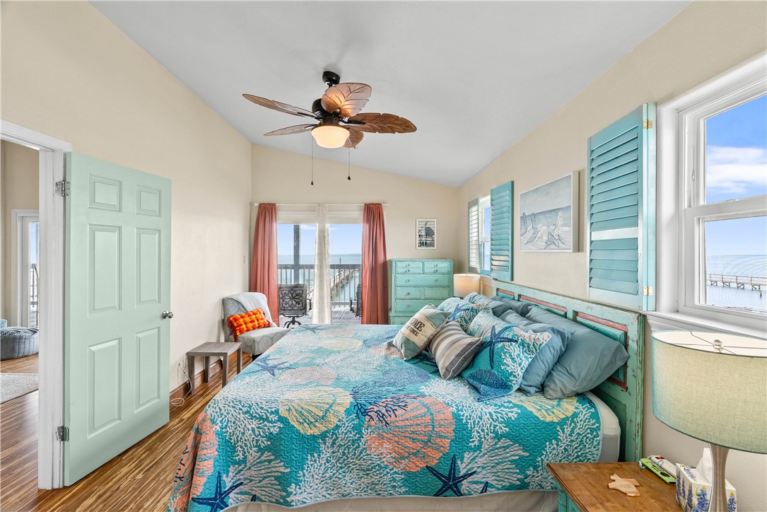 614 Copano Ridge Road Rockport, TX 78382 - Photo 14 of 38