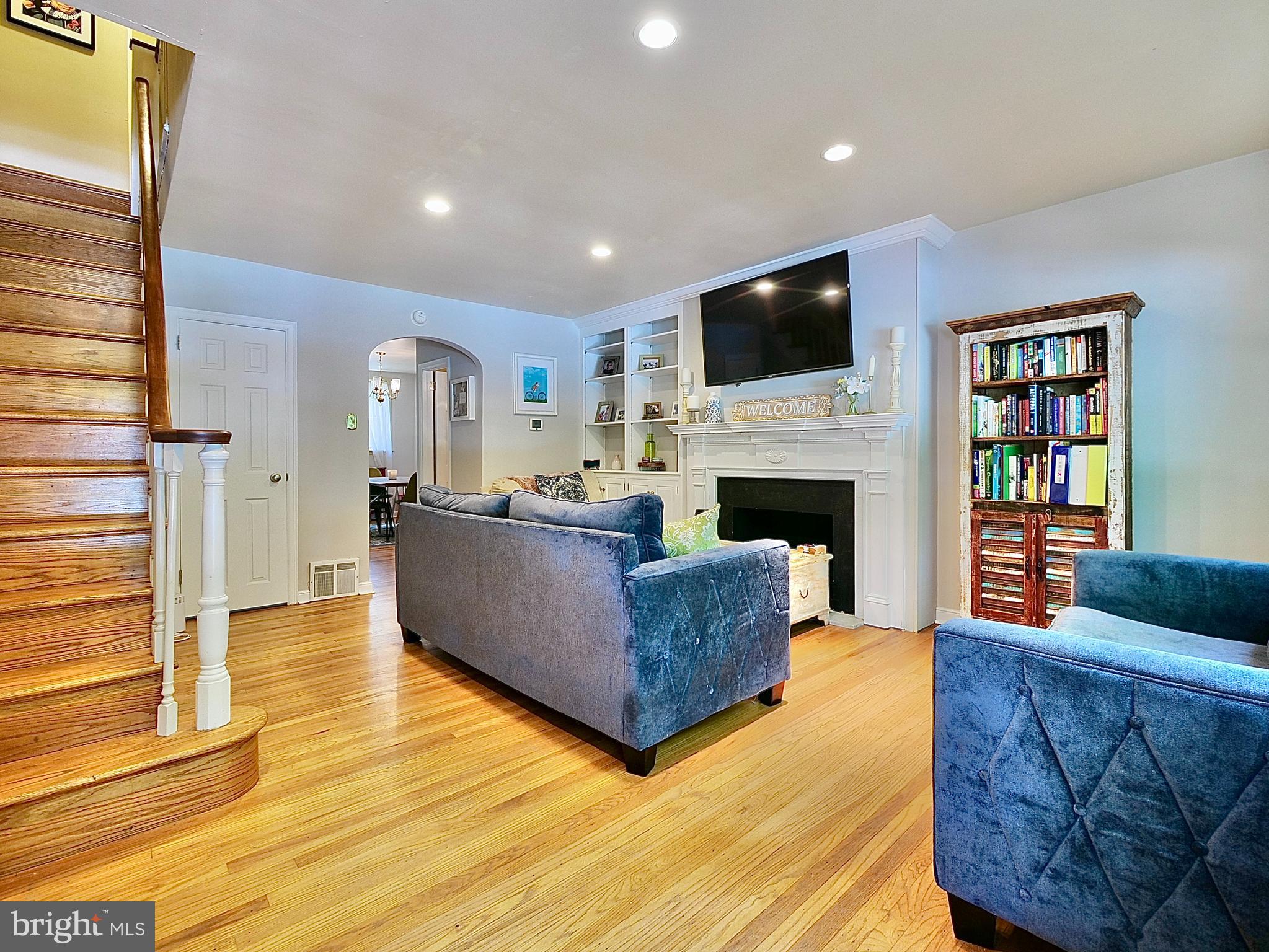 8059 Winston Road Philadelphia, PA 19118 - Photo 3 of 37 Gallery Image 3