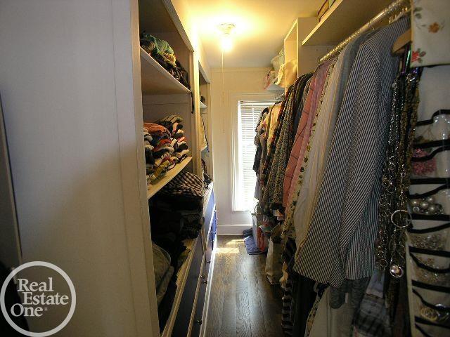 2172 Greenfield Road Berkley, MI 48072 - Photo 22 of 44 50074128-21.JPG