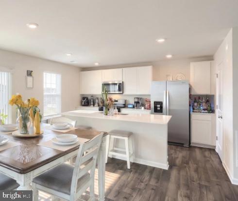 33 Eneface Crest Hanover, PA 17331 - Photo 6 of 33 Granite countertops/
stainless steel appliances