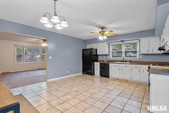 $165,500 | 14077 St Joseph Road, Athens, IL 62613