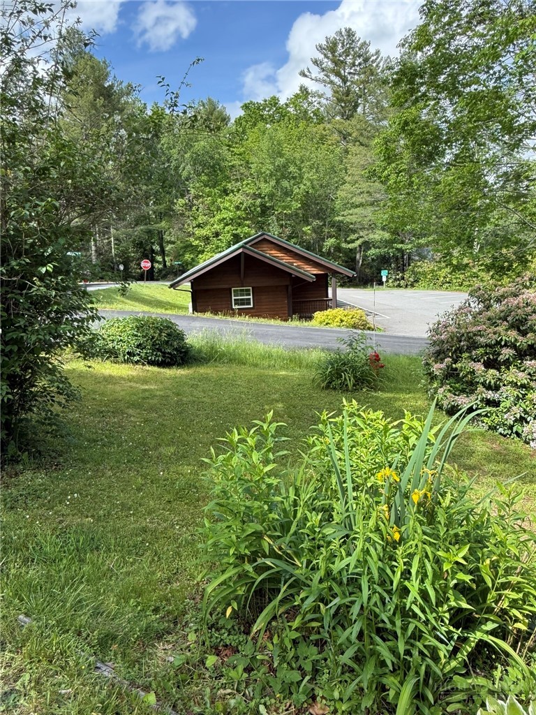 154 Pine Valley Road Newland, NC 28657 - Photo 14 of 43