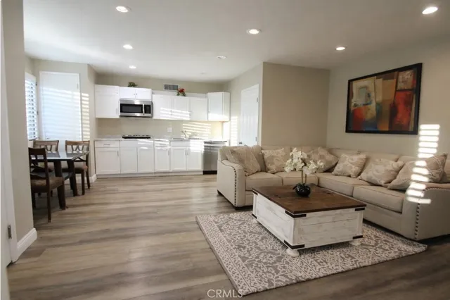 $2,350 | 19303 Citronia Street, Unit ADU, Northridge, CA 91324