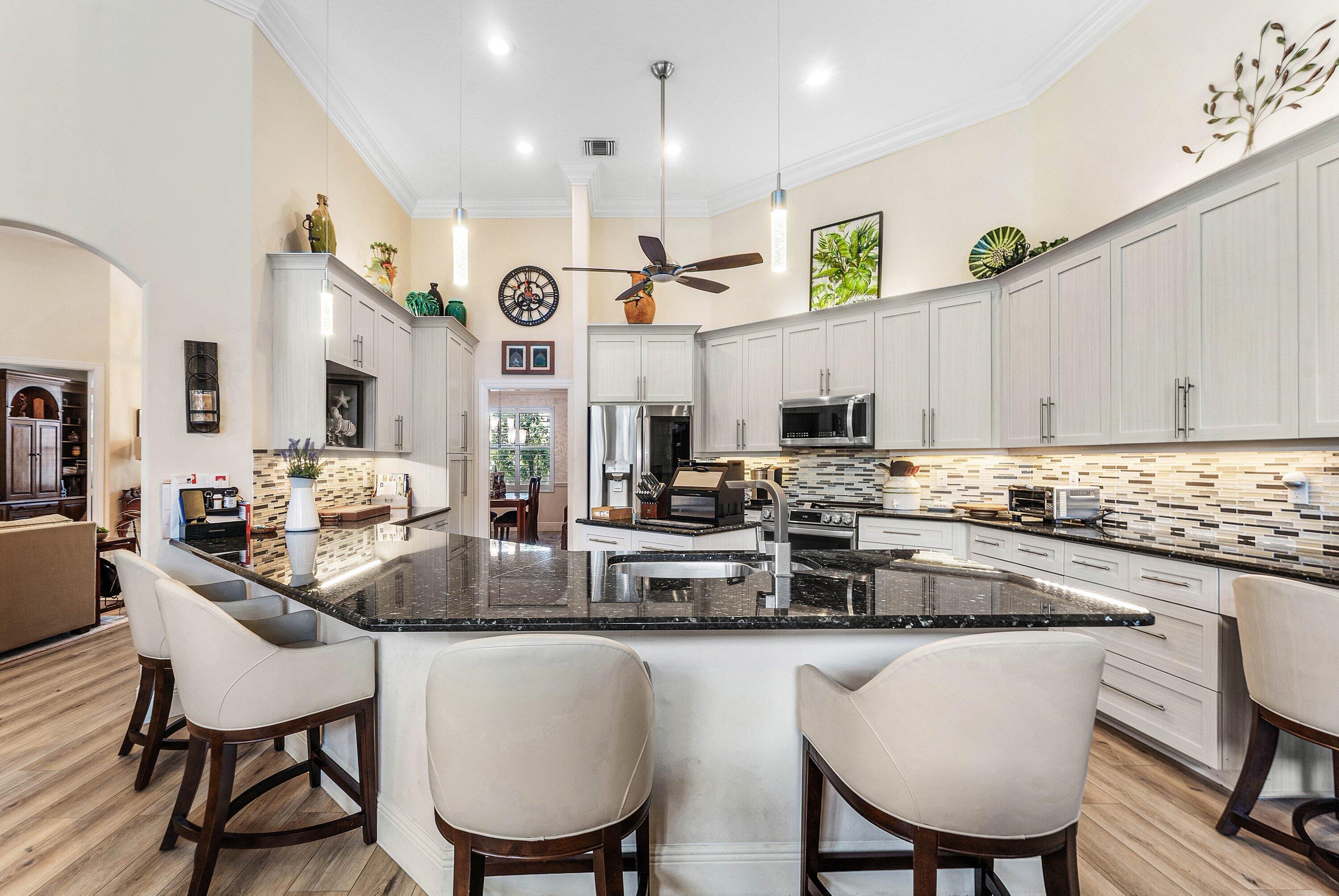 19047 Southeast Loxahatchee River Road Jupiter, FL 33458 - Photo 16 of 53 016-19047SoutheastLoxahatcheeRiverRoad-J