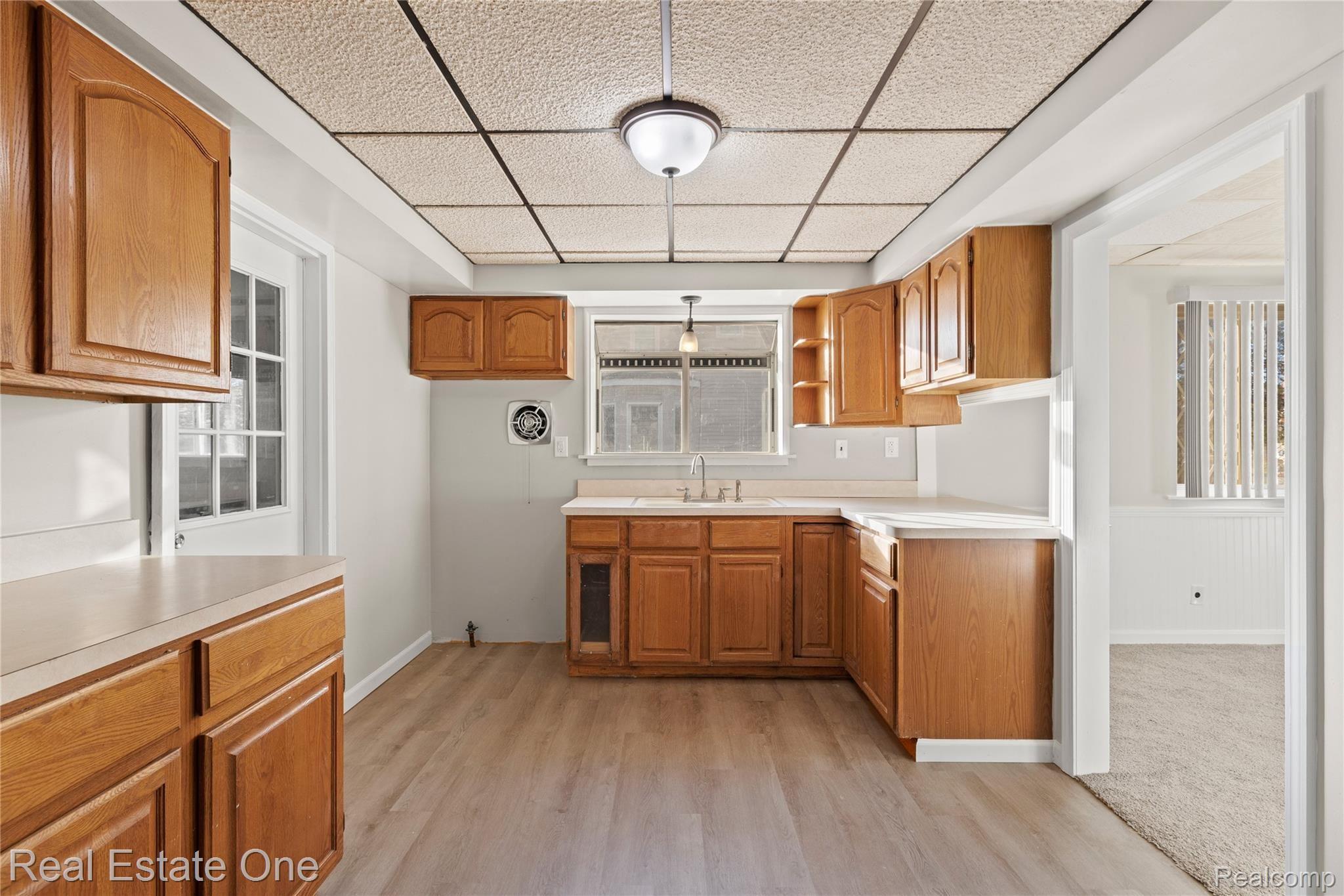36755 Goddard Road Romulus, MI 48174 - Photo 8 of 27 SPACIOUS KITCHEN