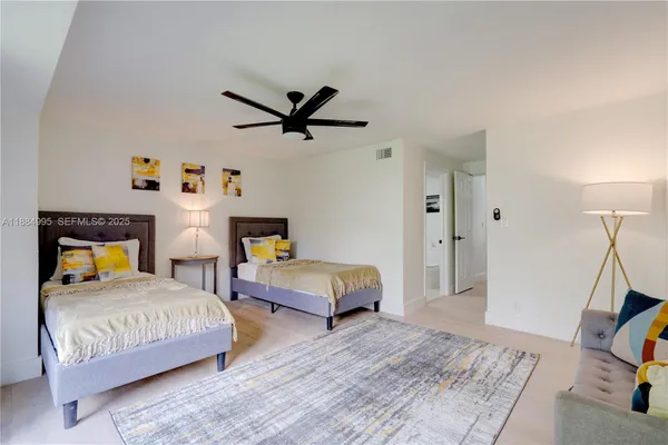 $5,500 | 347 Northeast 110th Street, Miami, FL 33161