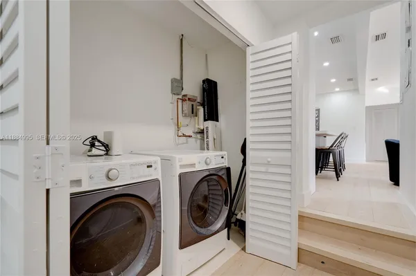 $5,500 | 347 Northeast 110th Street, Miami, FL 33161