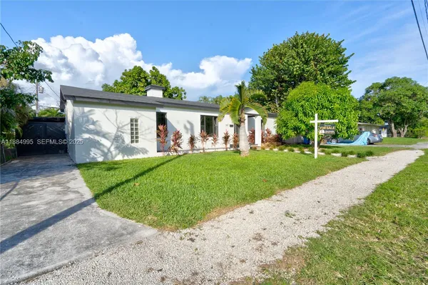 $5,500 | 347 Northeast 110th Street, Miami, FL 33161