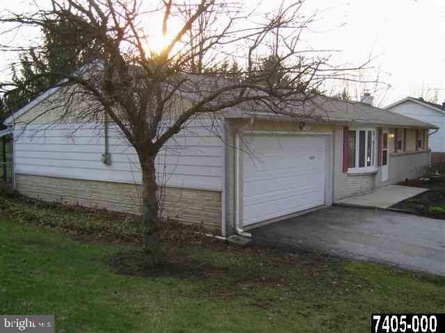 3610 Holly Road Dover, PA 17315 - Photo 2 of 25 Gallery Image 2