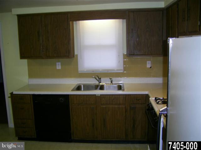 3610 Holly Road Dover, PA 17315 - Photo 14 of 25 Gallery Image 14