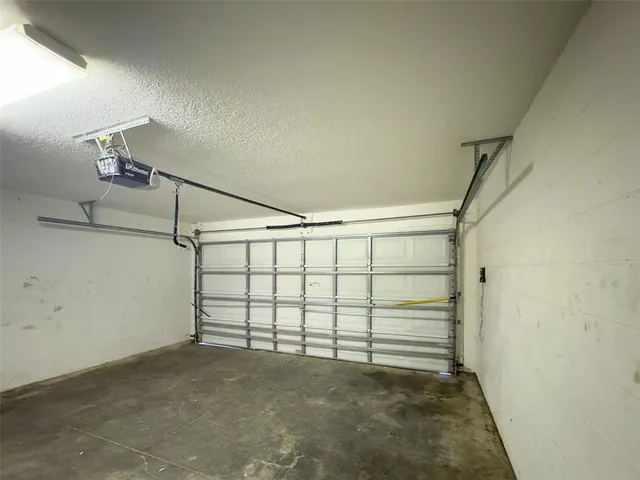 $284,900 | 1012 Mayfair Street, Eustis, FL 32726