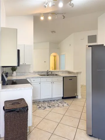 $284,900 | 1012 Mayfair Street, Eustis, FL 32726