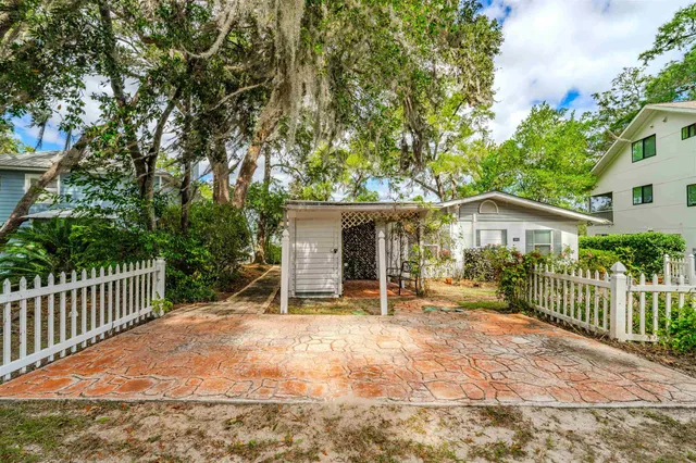$475,000 | 3842 Edgewater Drive, Tallahassee, FL 32310