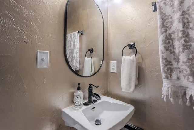 $475,000 | 3842 Edgewater Drive, Tallahassee, FL 32310