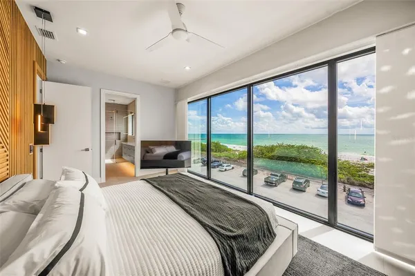$6,495,000 | 101 7th Street South, Bradenton Beach, FL 34217