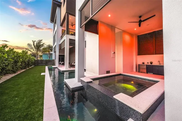 $6,495,000 | 101 7th Street South, Bradenton Beach, FL 34217
