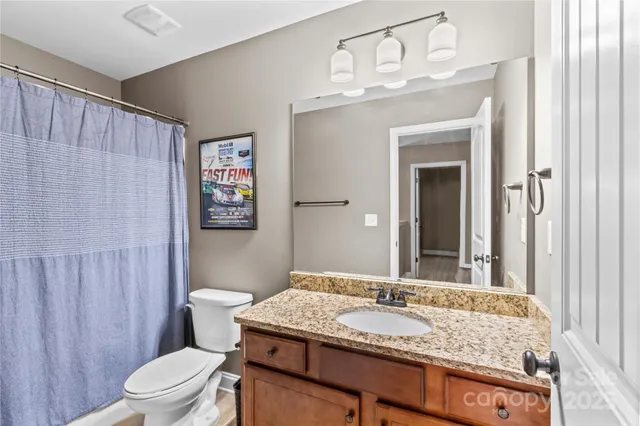 $779,999 | 4018 Halyard Drive, Denver, NC 28037