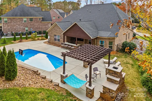 $779,999 | 4018 Halyard Drive, Denver, NC 28037