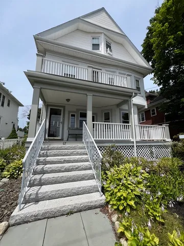 $3,900 | 67 Commonwealth Road, Unit 2, Watertown, MA 02472