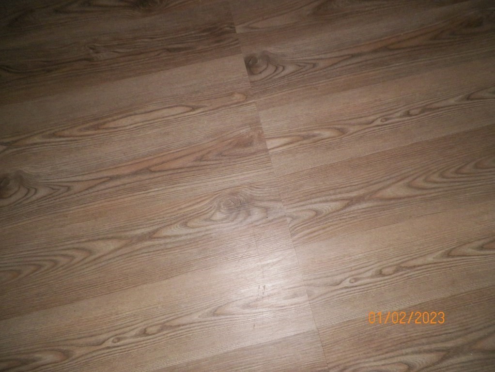 37 Prospect Street Webster, MA 01570 - Photo 7 of 20 a bathroom with a bathtub