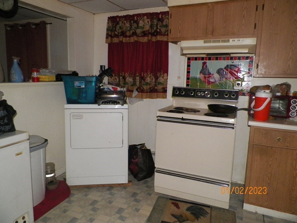 37 Prospect Street Webster, MA 01570 - Photo 10 of 20