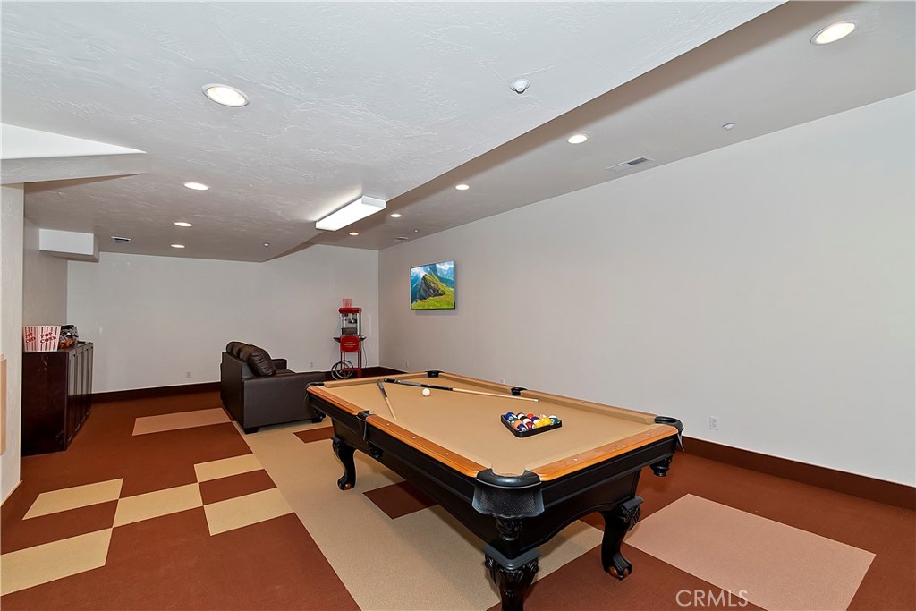 27732 North Bay Road Lake Arrowhead, CA 92352 - Photo 16 of 28 Gallery Image 16