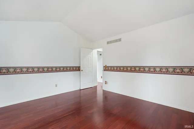 $259,000 | 821 Eagle Cove Drive, South Bend, IN 46614