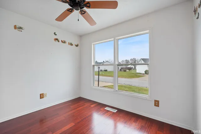 $259,000 | 821 Eagle Cove Drive, South Bend, IN 46614