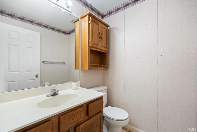 $259,000 | 821 Eagle Cove Drive, South Bend, IN 46614