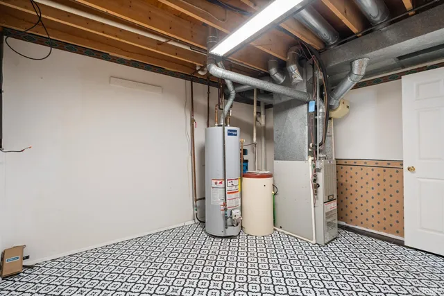 $259,000 | 821 Eagle Cove Drive, South Bend, IN 46614