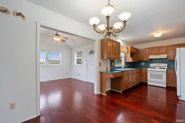 $259,000 | 821 Eagle Cove Drive, South Bend, IN 46614