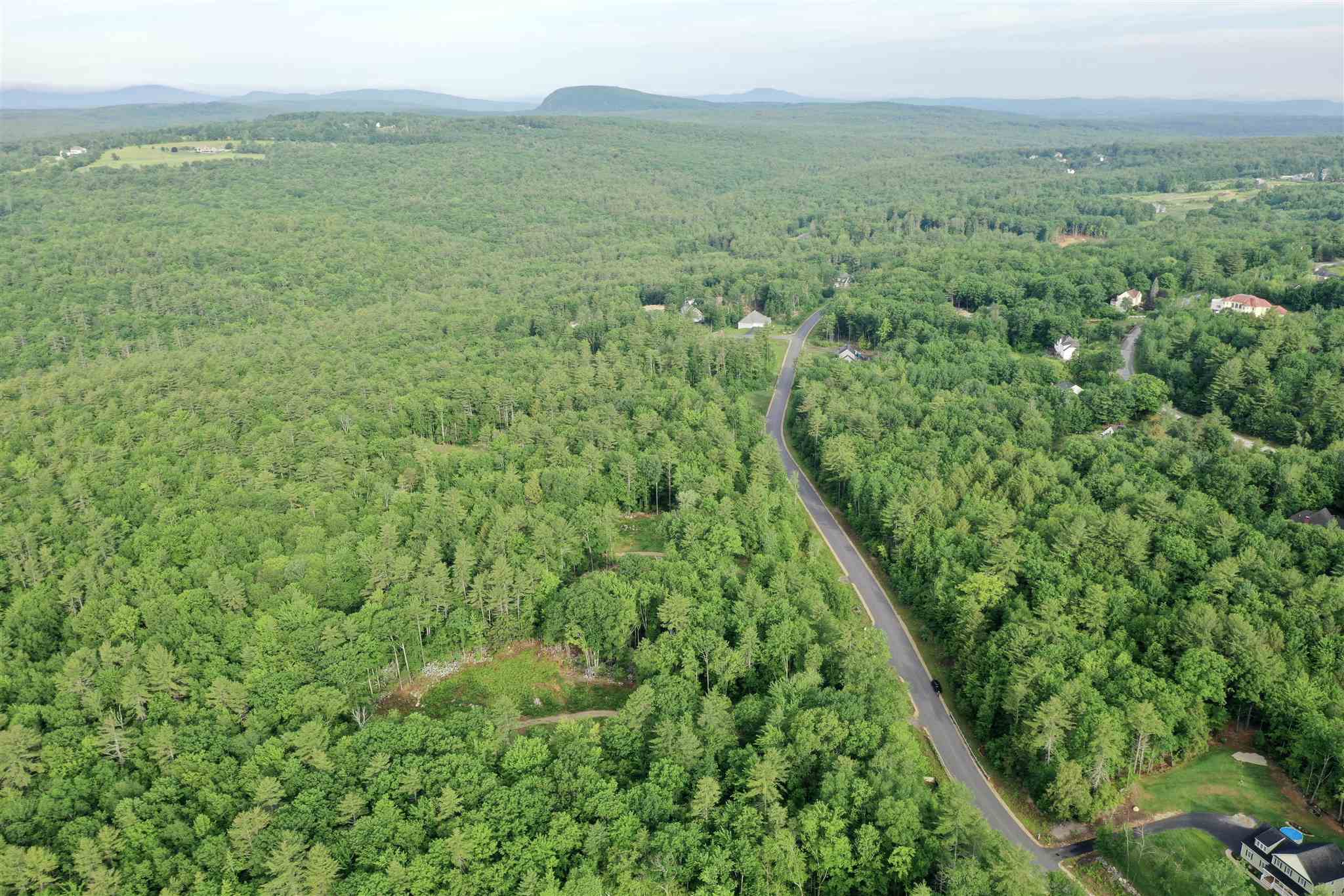 40 Pulpit Road Bedford, NH 03110 - Photo 12 of 20
