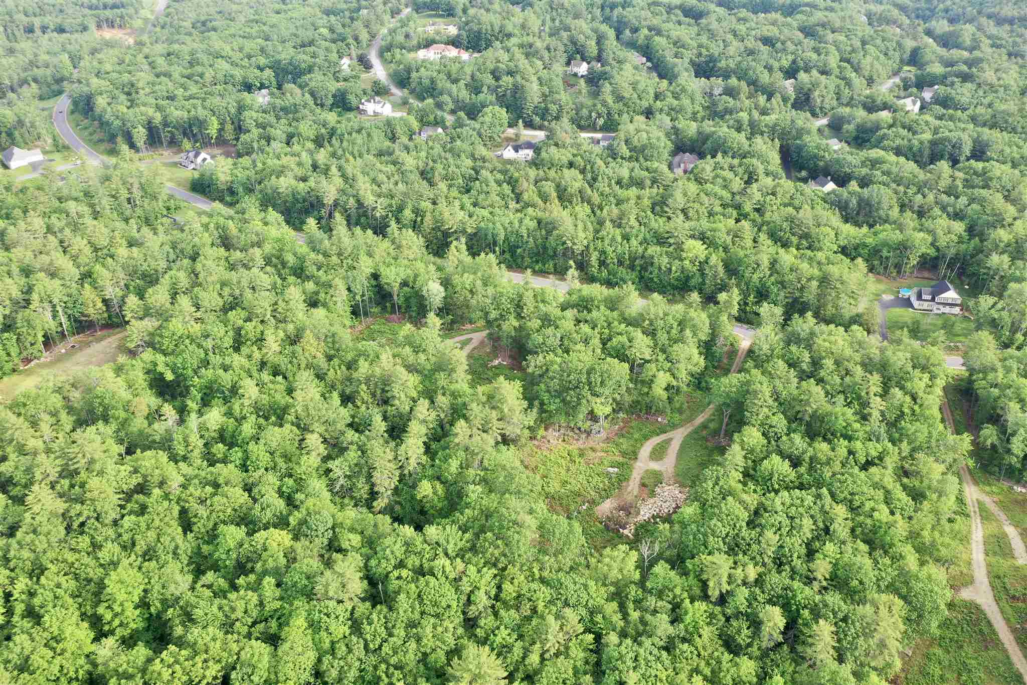 40 Pulpit Road Bedford, NH 03110 - Photo 15 of 20