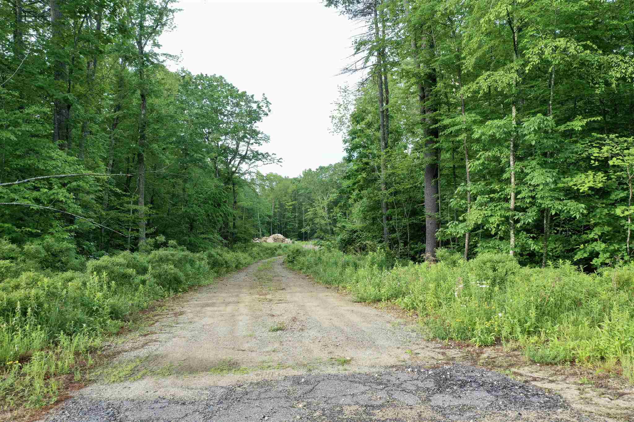 40 Pulpit Road Bedford, NH 03110 - Photo 8 of 20