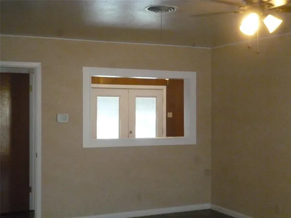 $1,550 | 1121 Patricia Drive, Sherman, TX 75090