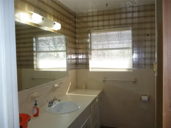 $1,550 | 1121 Patricia Drive, Sherman, TX 75090