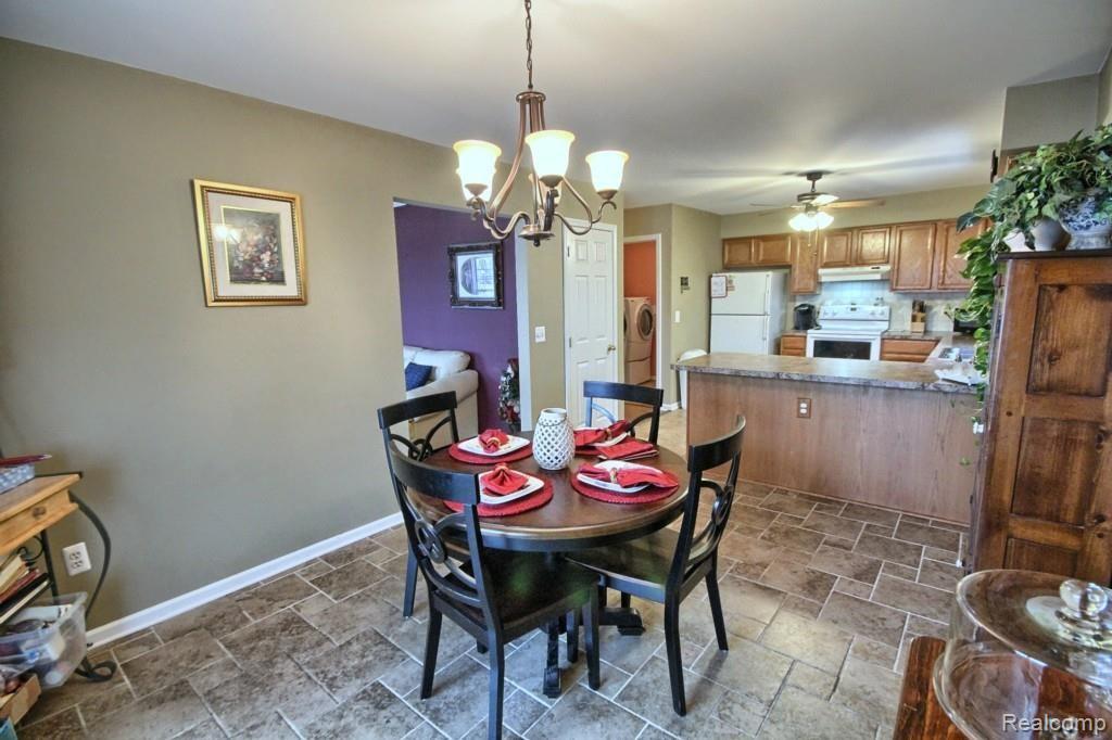 26835 Antique Road Trenton, MI 48183 - Photo 11 of 29 Breakfast Nook 2nd View.jpg