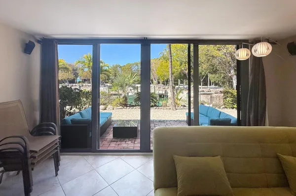 $3,750 | 96000 Overseas Highway, Unit S8, Key Largo, FL 33037