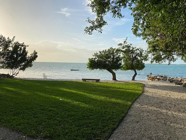 $3,750 | 96000 Overseas Highway, Unit S8, Key Largo, FL 33037