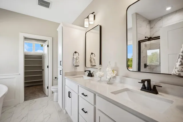 $1,075,000 | 10145 Heather Lane, Corcoran, MN 55374