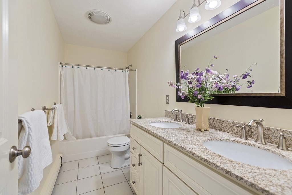 5 Hampton Road Norfolk, MA 02056 - Photo 23 of 41 Gallery Image 23