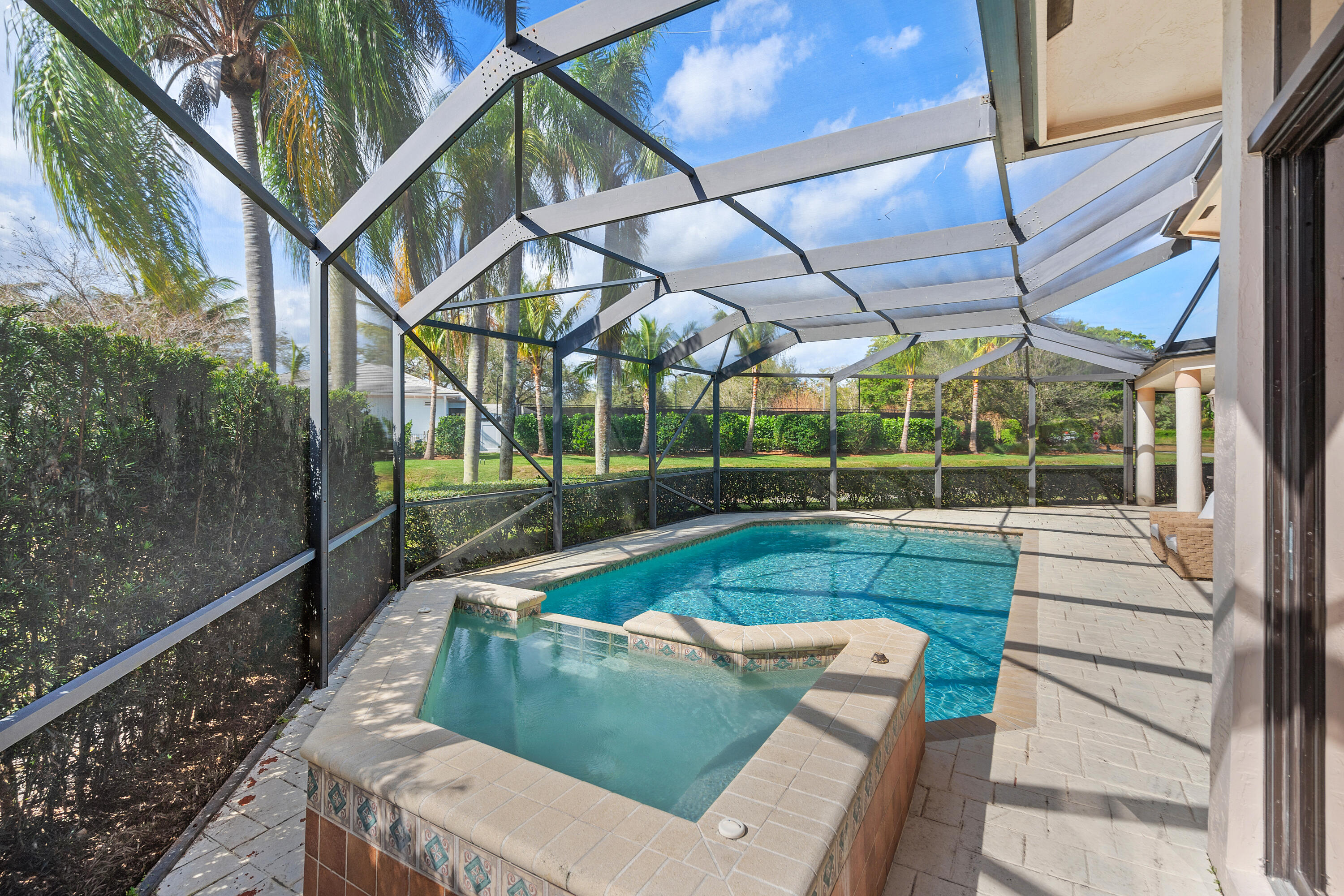 12077 Odyssey Road Boynton Beach, FL 33436 - Photo 32 of 44 037-12077OdysseyRoad-BoyntonBeach-FL-334