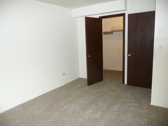 99 East Dundee Road, Unit 1S Wheeling, IL 60090 - Photo 5 of 9
