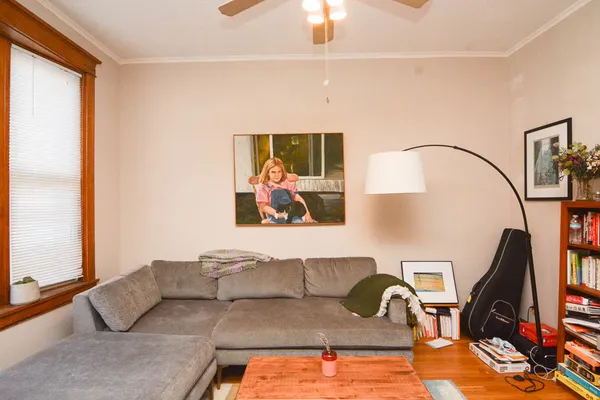 $1,850 | 819 North Campbell Avenue, Unit 1, Chicago, IL 60622