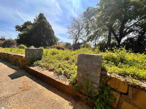 $50,000 | 115 Silver Street, Laurens, SC 29360