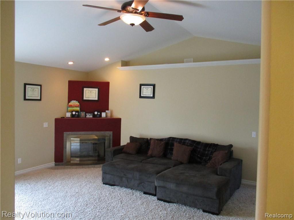7032 East Richfield Road Davison, MI 48423 - Photo 24 of 33 IMG_0152 - Copy.JPG