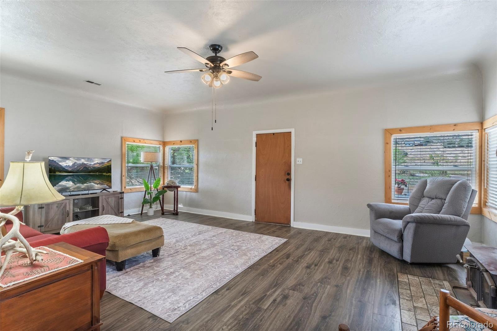 17372 Highway 8 Morrison, CO 80465 - Photo 9 of 41