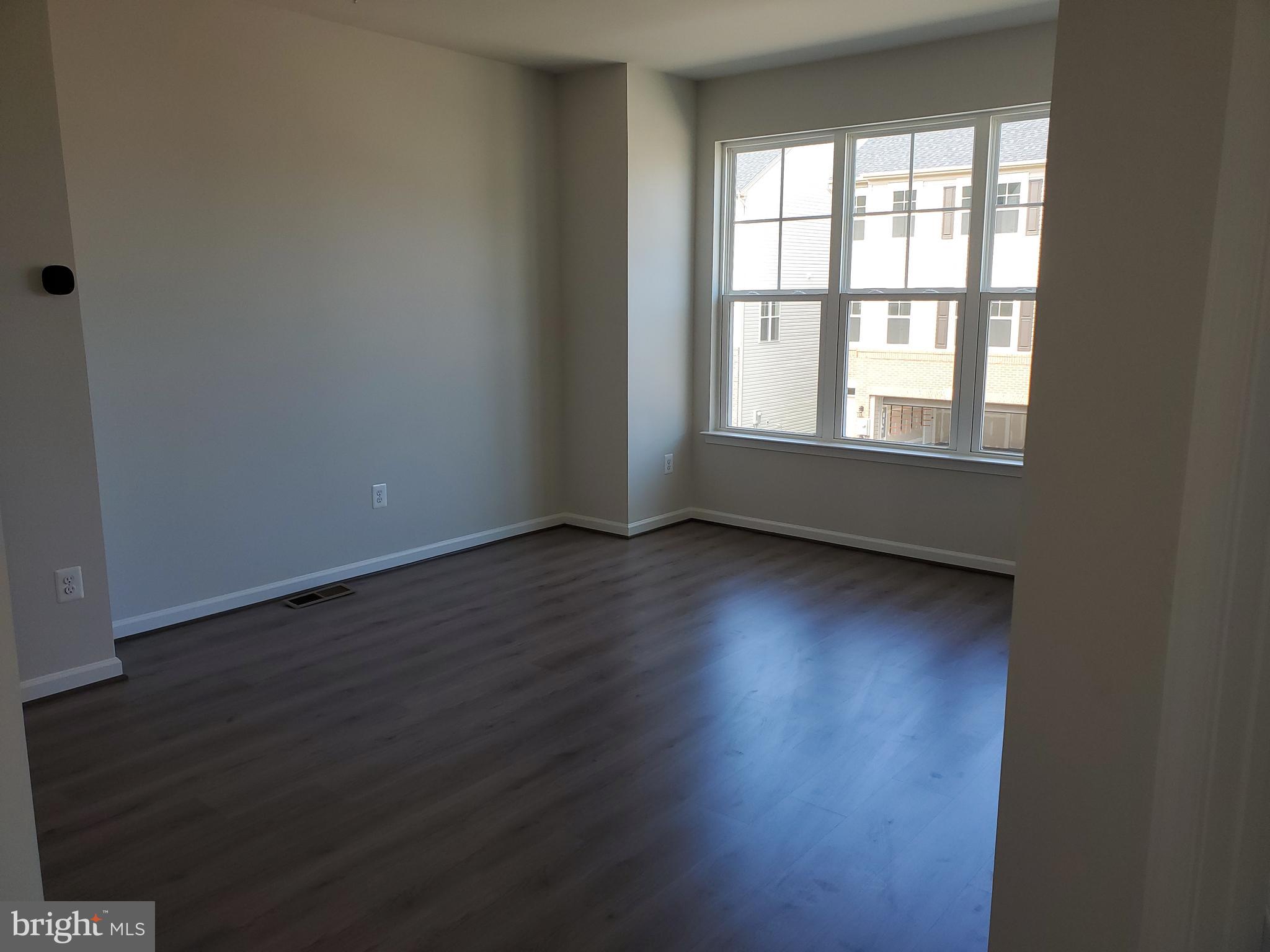 3502 Landing Way Silver Spring, MD 20906 - Photo 4 of 17 Gallery Image 4